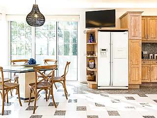 瓦勒杜卢博安静住宅,地中海风情