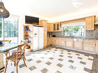 瓦勒杜卢博安静住宅,地中海风情