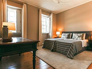 带泳池和壮丽景观的杜罗谷别墅