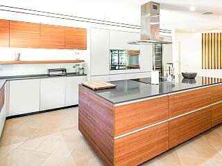 五卧室带泳池的维拉莫拉绿洲