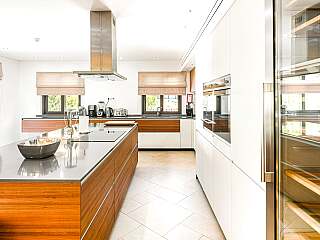 五卧室带泳池的维拉莫拉绿洲