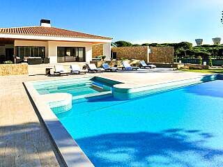 五卧室带泳池的维拉莫拉绿洲