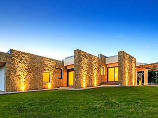 五卧室带泳池的维拉莫拉绿洲