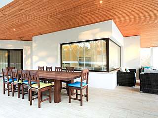 五卧室带泳池的维拉莫拉绿洲