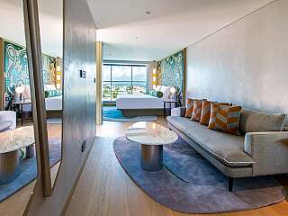 带有酒店的精致1、2、3卧室住宅