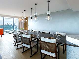 带有酒店的精致1、2、3卧室住宅