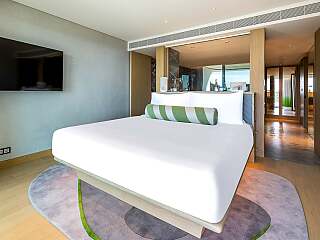 带有酒店的精致1、2、3卧室住宅