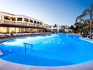 Appartements de 2 chambres à Quinta do Lago avec équipements hôteliers