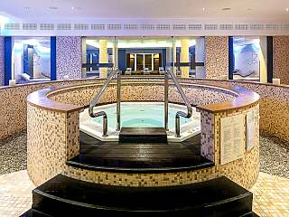 Appartements de 2 chambres à Quinta do Lago avec équipements hôteliers