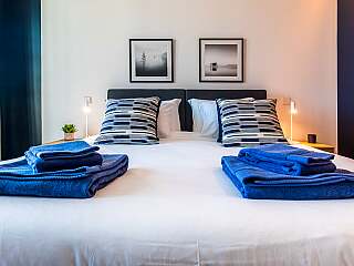 中央卡斯凯什豪华两卧公寓