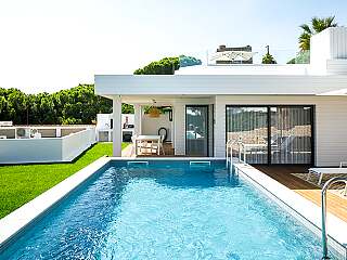 Contemporary beach house with private pool