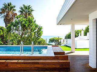 Contemporary beach house with private pool